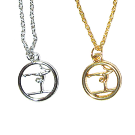 Гимнастка в кольце Гимнастка в кольце